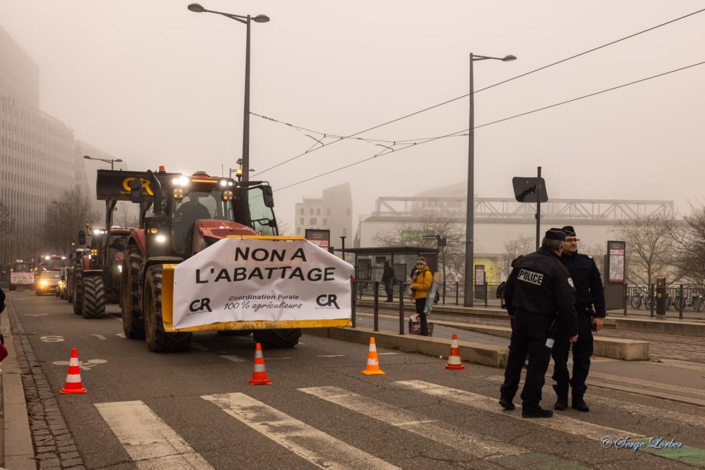 Ensemble pour les Libertés devant le Parlement européen en soutien aux agriculteurs