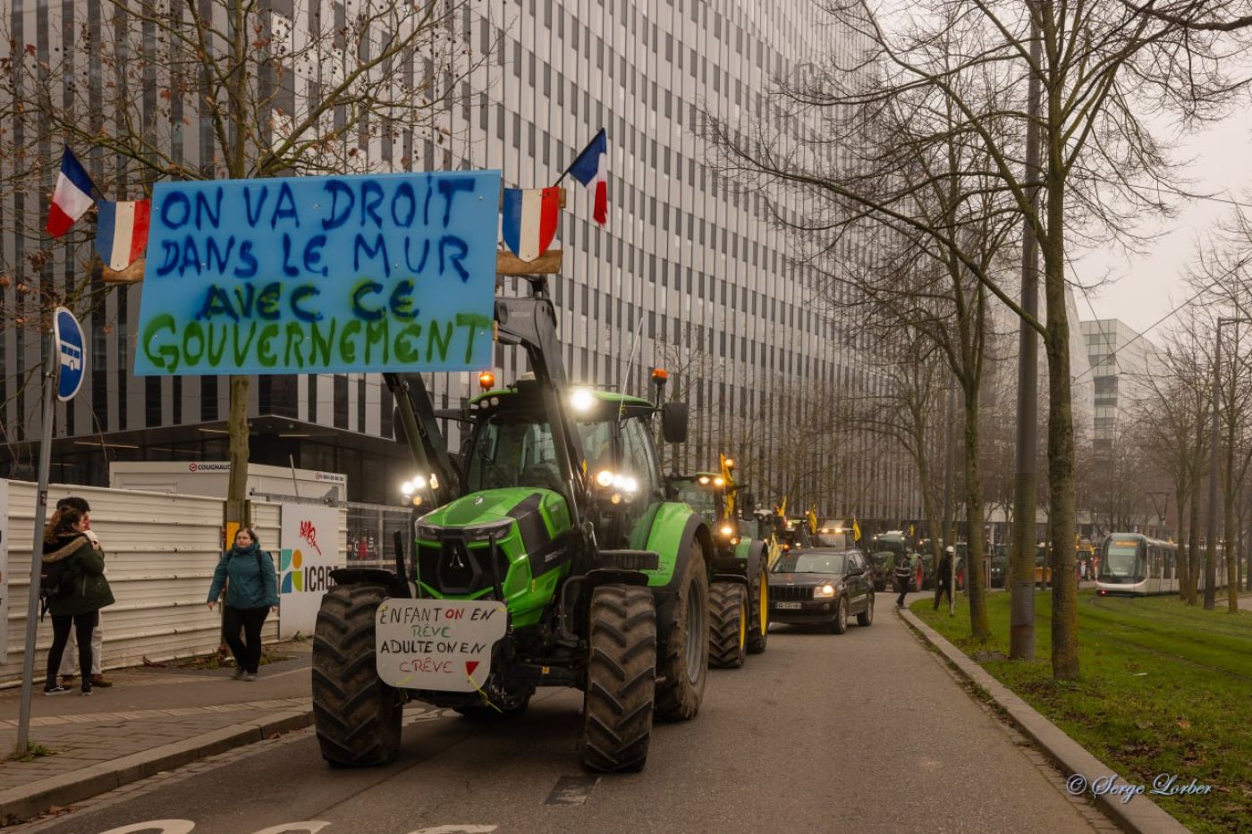 Ensemble pour les Libertés devant le Parlement européen en soutien aux agriculteurs