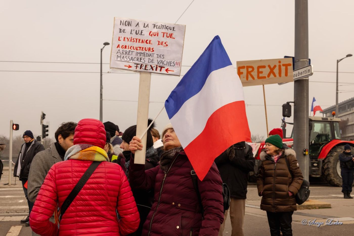Ensemble pour les Libertés devant le Parlement européen en soutien aux agriculteurs