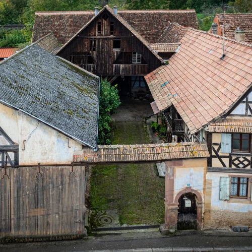 Corps de ferme alsacien de 1836 écolieu intergénérationnel en devenir